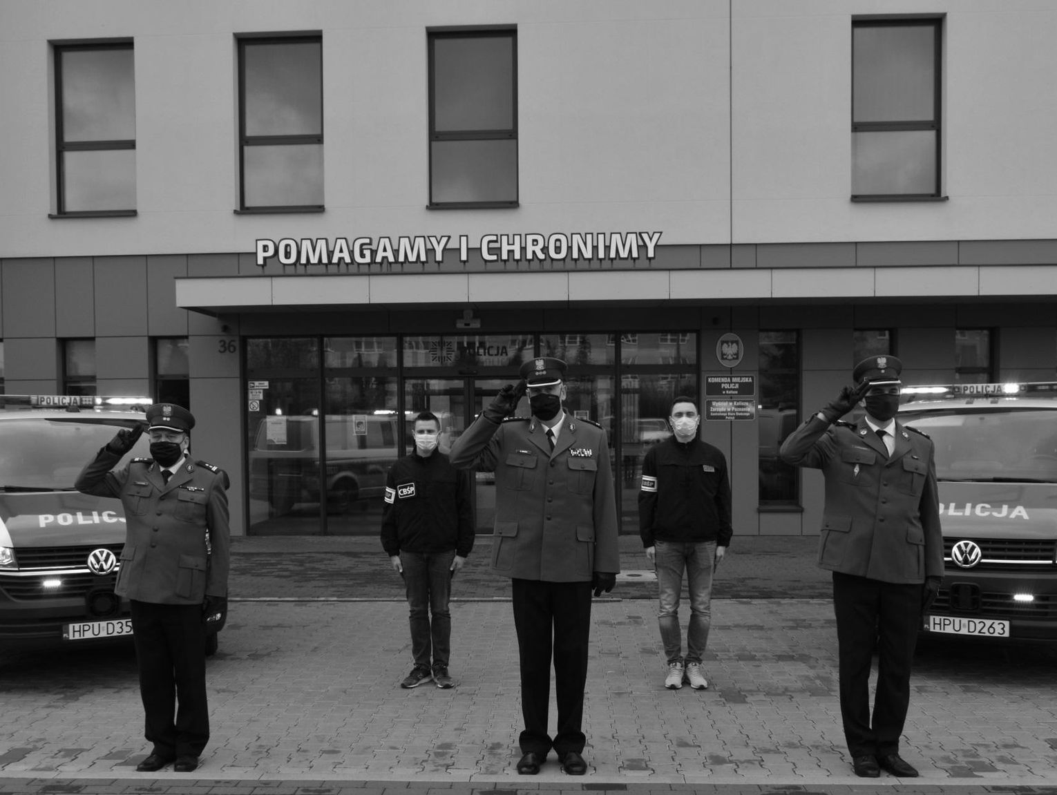 Policjanci kaliskiej komendy pożegnali kolegę który zginął na służbie