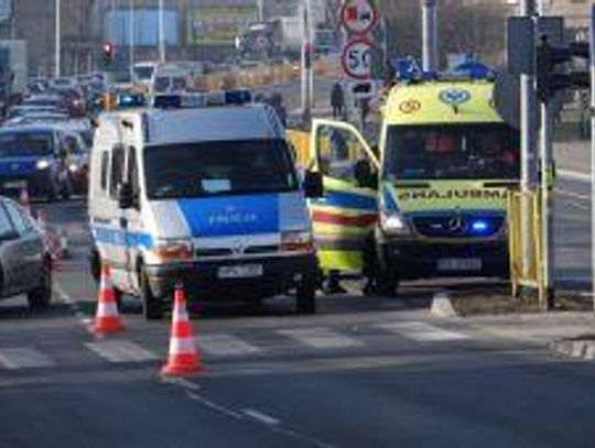 16-latka potrącona na pasach jest już po operacji. Jej stan się poprawia