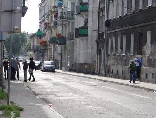 20-latek dźgnięty nożem na ul. Ciasnej. Trzech zatrzymanych