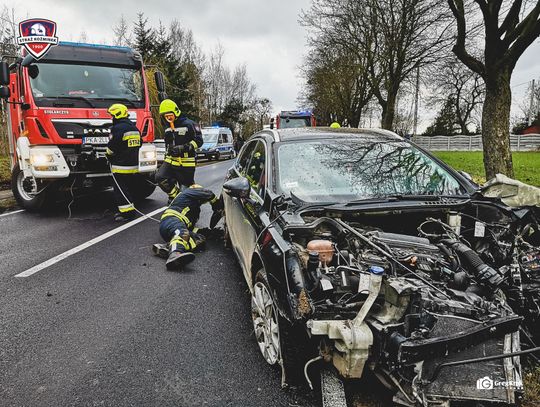 20-latek „stracił panowanie nad autem”. Mandat może zaskoczyć ZDJĘCIA