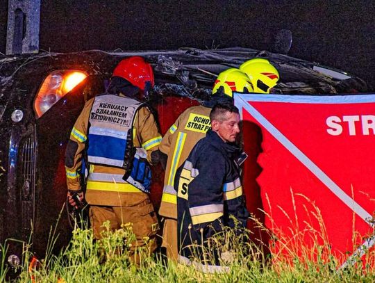 36-latek zginął na miejscu. Uderzył w przyczepę rolniczą
