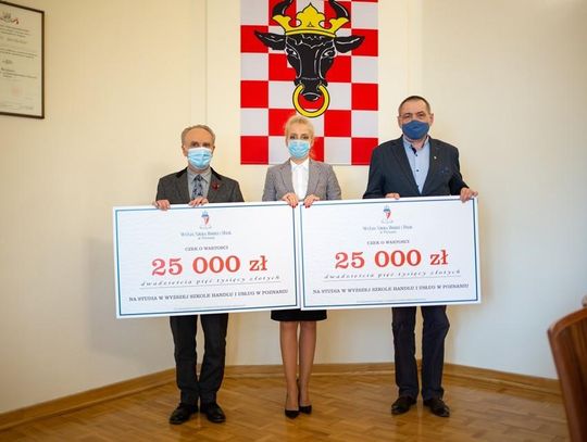 50 000 zł na stypendia dla uczniów szkół powiatowych