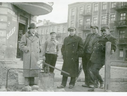 90 lat pompują wodę. „Czterech robotników i jeden majster”