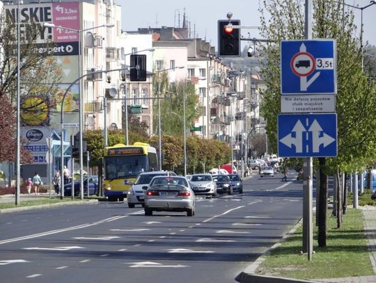 Autobusy KLA wciąż kursują na ul. Hanki Sawickiej