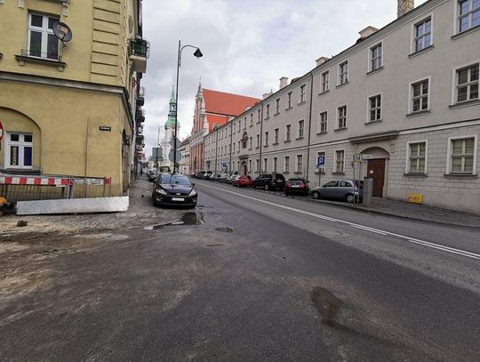 Budowa sieci ciepłowniczej - utrudnienia w centrum