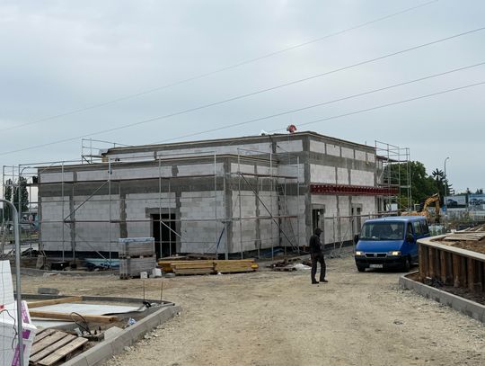 Budują nowy fastfood. Już szukają PRACOWNIKÓW w Kaliszu Budują nowy fastfood. Już szukają PRACOWNIKÓW w Kaliszu
