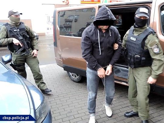 CBŚP w Kaliszu na tropie WIELKIEJ AFERY. "Jedno z największych w kraju postępowań..."