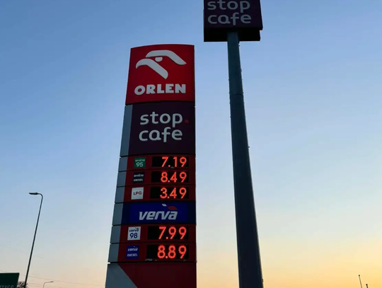 Ceny paliw w DÓŁ! Wiemy ile zapłacimy na stacji