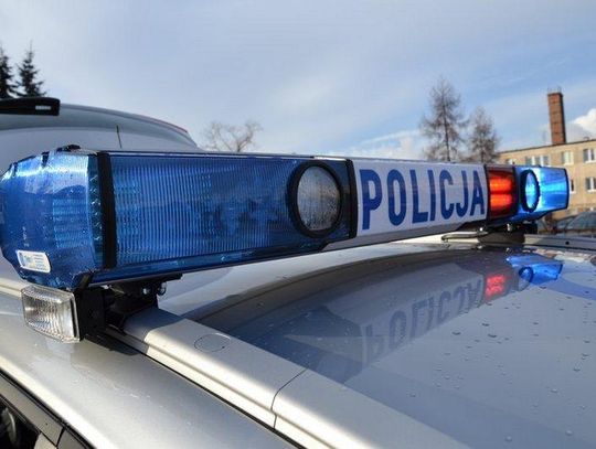 Chciała skoczyć z mostu. Uratował ją patrol policji