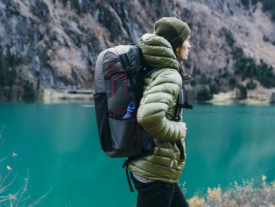 Co spakować w plecak na górski trekking? Lista sprzętu, który nie zawiedzie