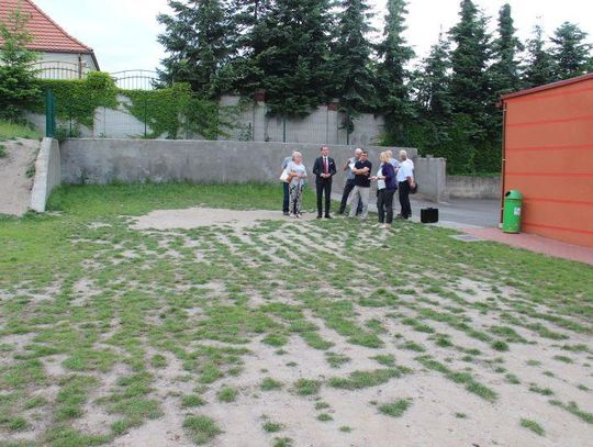 Czekali na nią 15 lat. Szkoła w Dobrzecu będzie mieć salę gimnastyczną