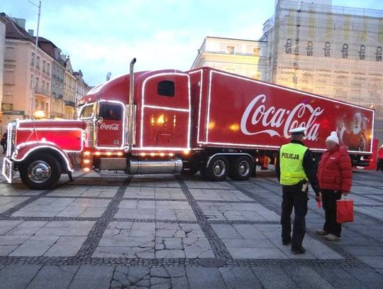 Czerwona ciężarówka Coca-Coli zawita do Kalisza? Trwa głosowanie!