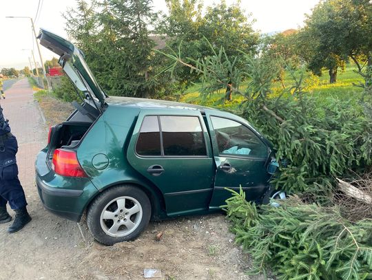 Jeden skręcał, drugi wyprzedzał. Sprawca zbiegł z miejsca zdarzenia