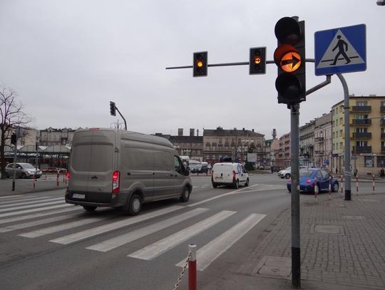 Dlaczego nie działają światła przy Galerii Tęcza?