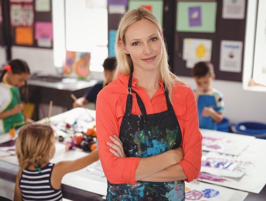 Dlaczego obecność pedagoga w szkole jest dziś tak ważna?