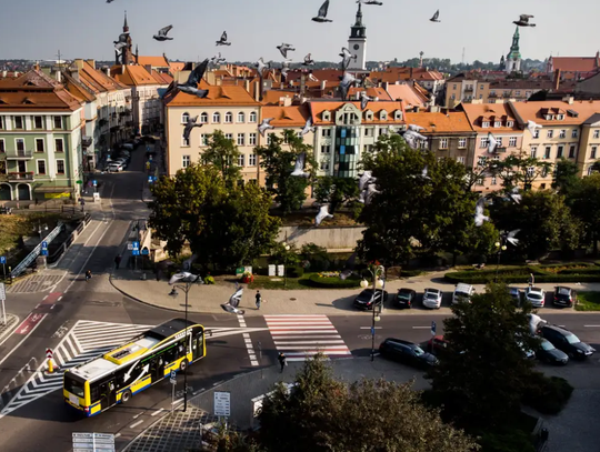 Długi weekend w Kaliszu. Zmieniony rozkład jazdy KLA na majówkę 𝐋𝐈𝐒𝐓𝐀