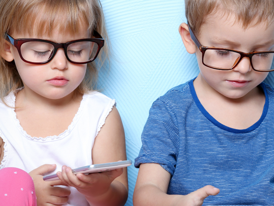 Do 15 lat bez mediów społecznościowych. Bo 13 to za mało