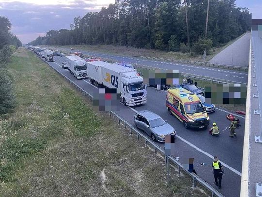 Dramatyczne sceny na ekspresówce. Nastolatek spadł z wiaduktu