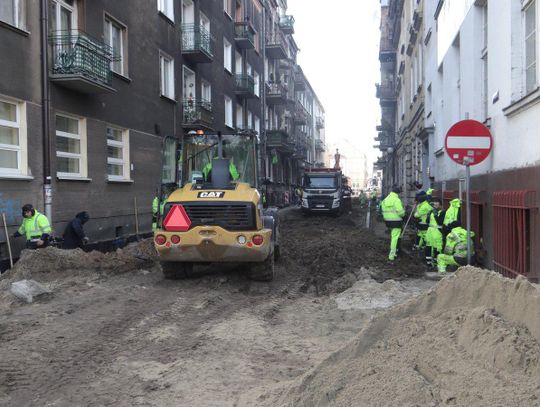 Drogowcy remontują, mieszkańcy brodzą w błocie ZDJĘCIA