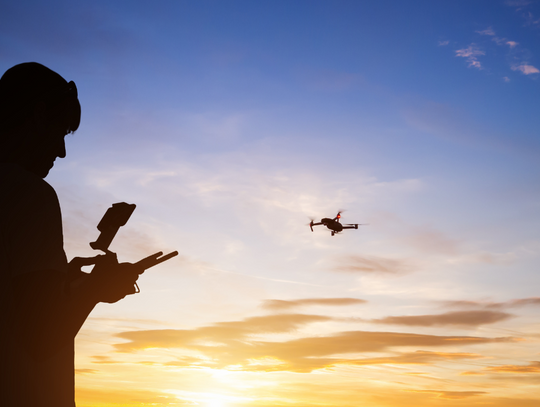 Drony są teraz powietrznym rynkiem. Jak się na nim znaleźć?