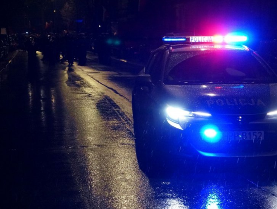 Duża akcja policji w powiecie. Młody mężczyzna w ten sposób chciał uniknąć kary