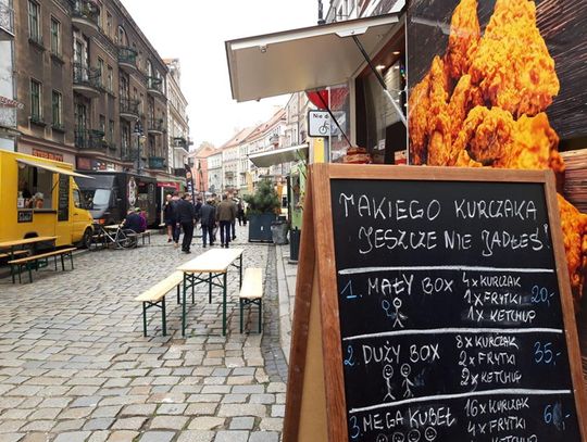 Food trucki zjechały do Kalisza ZDJĘCIA