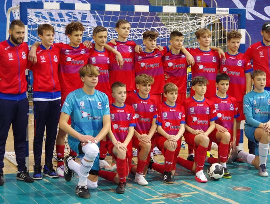 Futsalowy awans. Sukces młodych piłkarzy Calisii 14