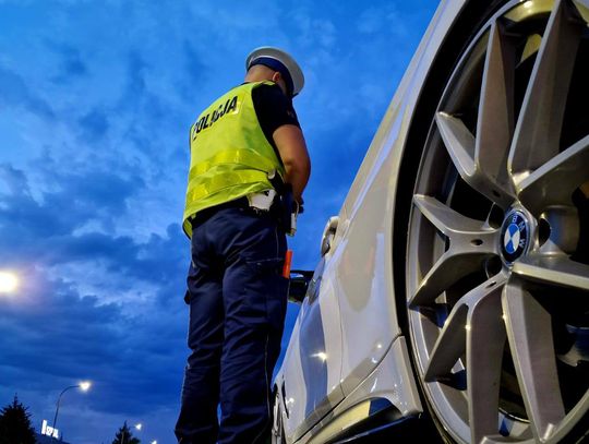 Gaz do dechy w terenie zabudowanym? Ci kierowcy będą mieć przerwę od jazdy Gaz do dechy w terenie zabudowanym? Ci kierowcy będą mieć przerwę od jazdy