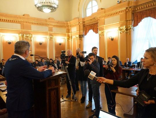 Głos mieszkańców na sesji. Zmiana kosmetyczna czy realny wpływ na życie miasta?