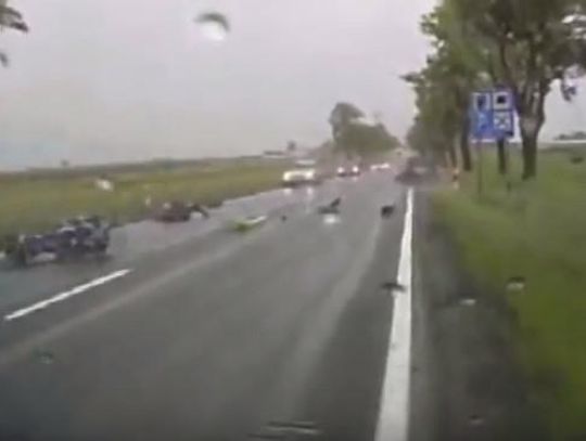 „Grzechy śmiertelne” kierowców nagrane. Tak zachowujemy się na drodze WIDEO