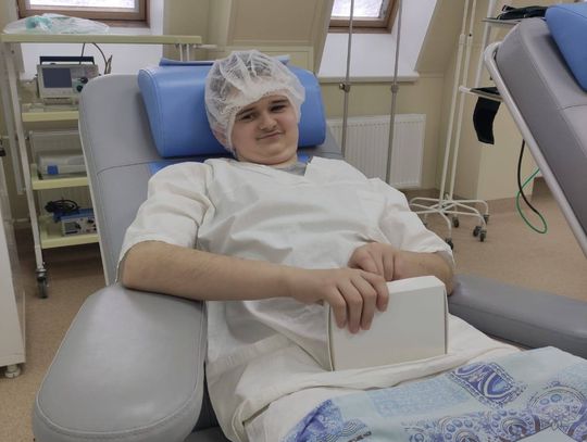 Guz odebrał mu WZROK. Nadzieją terapia w Rosji