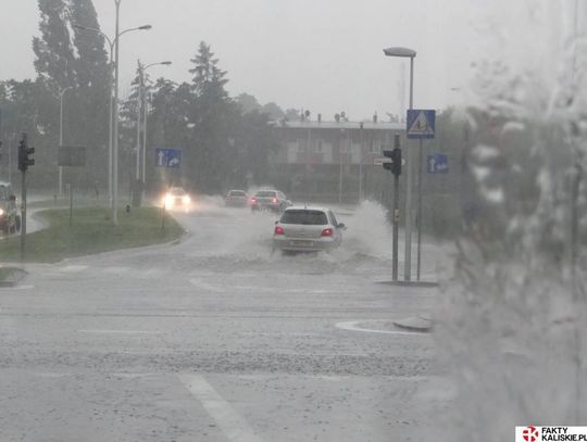 IMGW ostrzega: w Kaliszu i okolicach silny deszcz z burzami