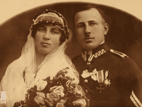 Jak  samodzielnie zadbać o dokumenty i fotografie rodzinne? Archiwum Państwowe zaprasza na warsztaty