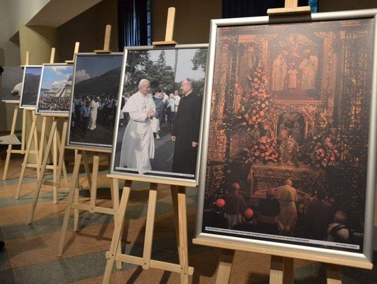 Jan Paweł II w obiektywie Grzegorza Gałązki