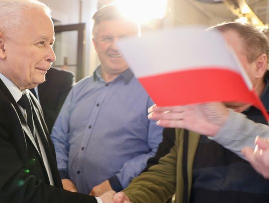Jarosław Kaczyński w Kaliszu. ZMIANA MIEJSCA spotkania