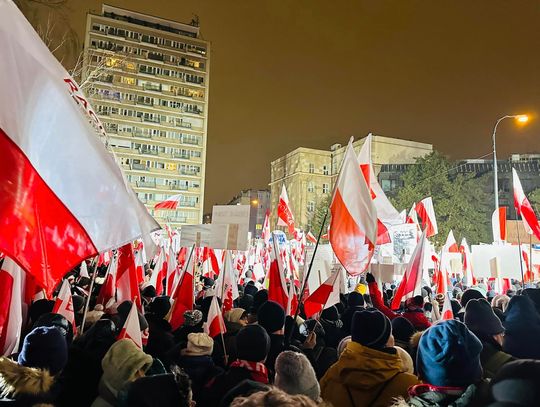 Kaliszanie na „Proteście Wolnych Polaków”: z miłości do Polski