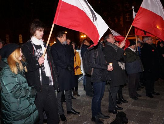 Kaliszanie przeciwko nienawiści, w żalu po prezydencie Gdańska ZDJĘCIA