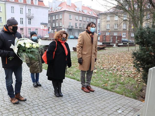 Kaliszanie upamiętnili 81. rocznicę pierwszych deportacji kaliskich Żydów ZDJĘCIA