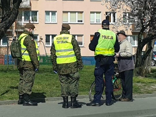 Kary za brak kwarantanny i niestosowanie się do obostrzeń.  Ile nałożono w Kaliszu i powiecie?