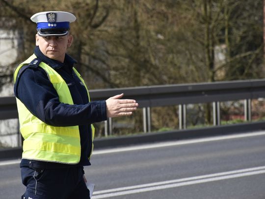 Kierowca BMW nie ustąpił matce z dzieckiem. Skończy się w sądzie