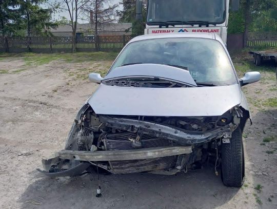 Kobieta w Mercedesie doprowadziła do wypadku i nie udzieliła pomocy. Świadkowie pilnie poszukiwani