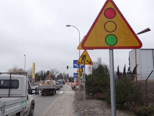 Kolejne skrzyżowanie z sygnalizacją świetlną