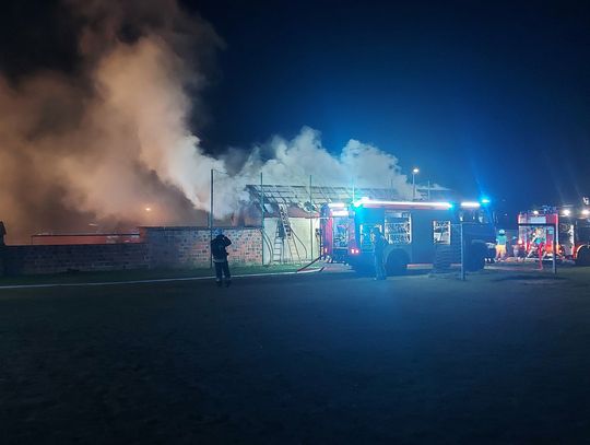 Kolejny duży pożar. Ogień widoczny z daleka