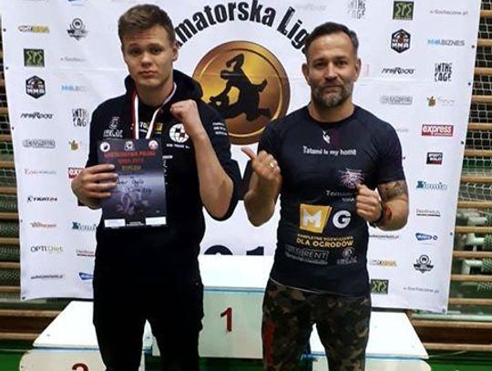 Kolejny skalp Wiktora Cegły. Kaliszanin na podium Mistrzostw Polski MMA