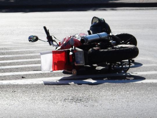 Kolizja z udziałem motoroweru na pl. Jana Pawła II ZDJĘCIA