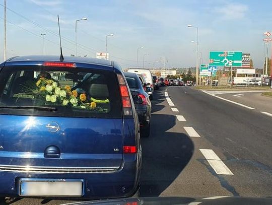 Kolizje, wypadki i pijani kierowcy. Kaliska policja podsumowała akcję „Znicz”