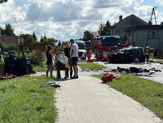 Koszmarny wypadek na DW 442. To oni pierwsi ruszyli na pomoc!