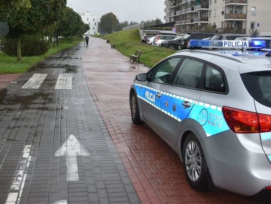 Makabryczne odkrycie. Zwłoki kobiety leżały na ścieżce rowerowej