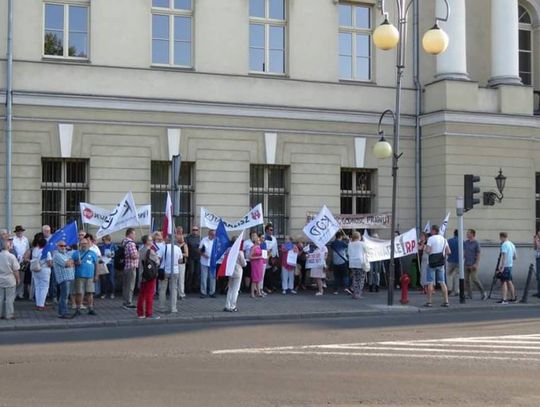 Manifestacje w obronie niezależności sądów. „Demonstrujemy w poniedziałek i wtorek”