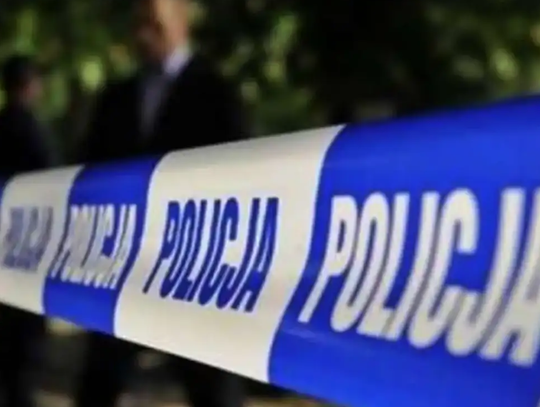 Martwy mężczyzna znaleziony na huśtawce. Tragedia na prywatnej posesji